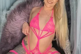 The HOTTEST thing around 👅💦 co... - Image 2